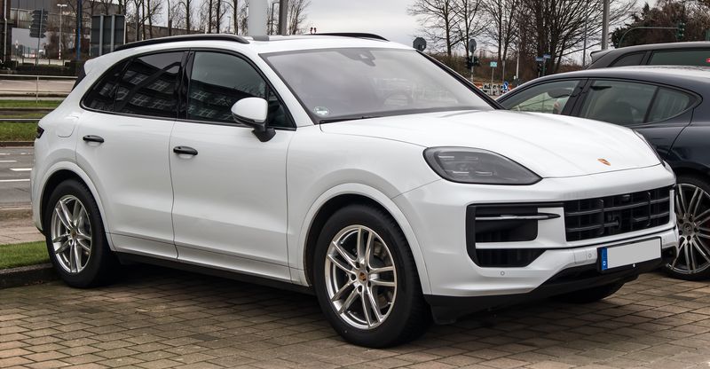 Cayenne (9Y0)